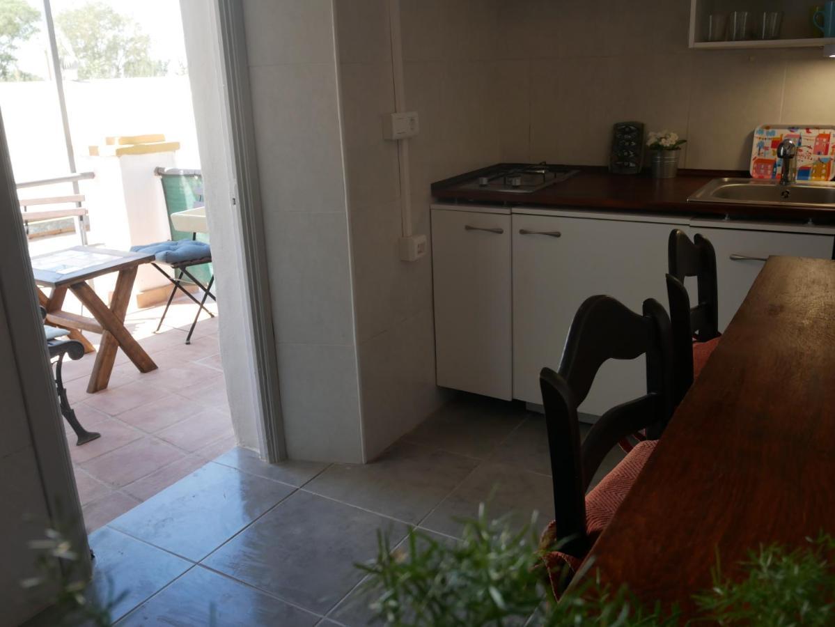 Apartment Artistic And Spacious *